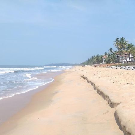 Sun N Tan Beach Home Stay Kannur Eksteriør billede