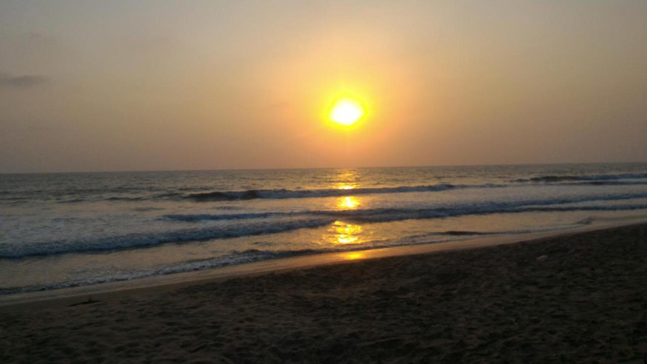 Sun N Tan Beach Home Stay Kannur Eksteriør billede